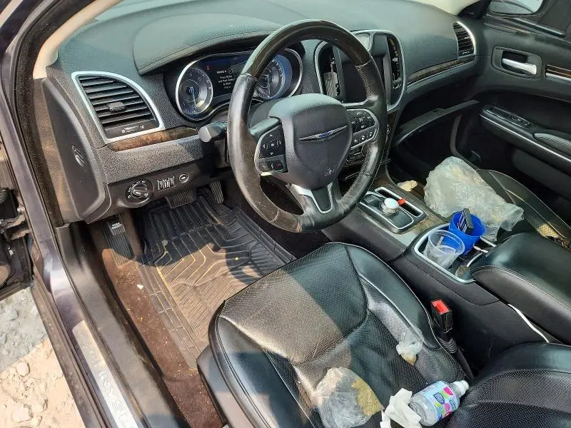 2017 CHRYSLER 300C   
