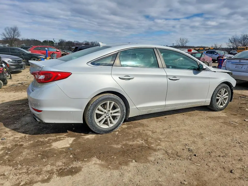 2017 HYUNDAI SONATA SE  