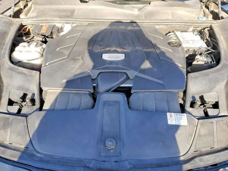 2019 PORSCHE CAYENNE   