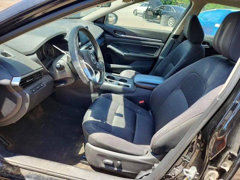 2022 NISSAN ALTIMA SV  