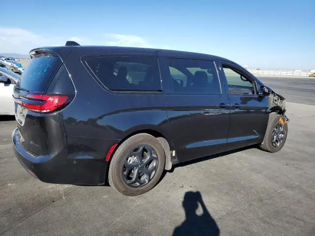 2023 CHRYSLER PACIFICA HYBRID LIMITED  