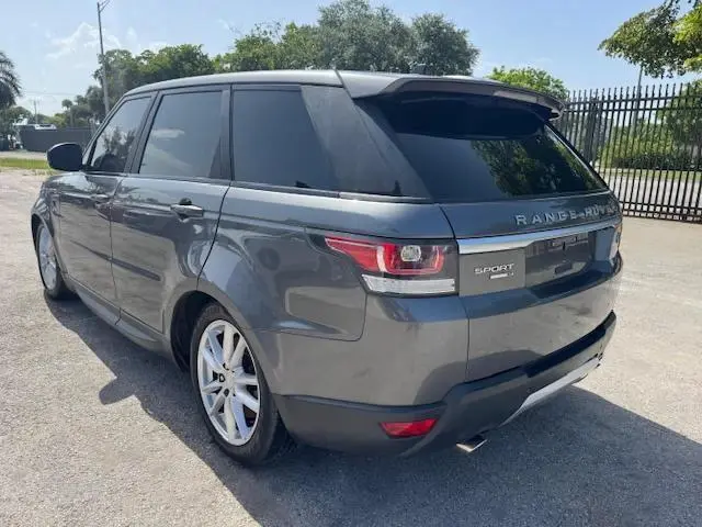 2016 LAND ROVER RANGE ROVER SPORT SE  