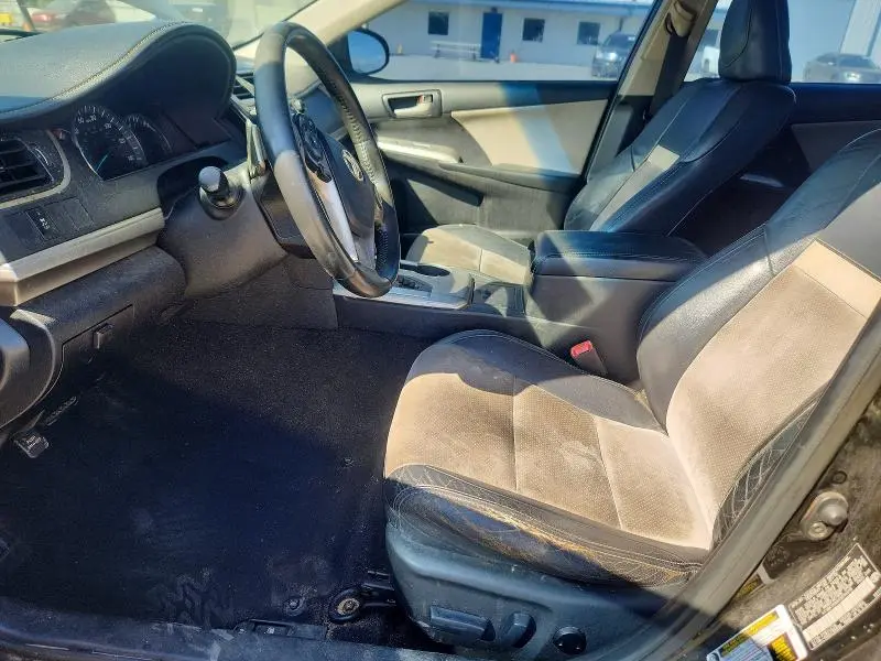 2012 TOYOTA CAMRY SE V6  