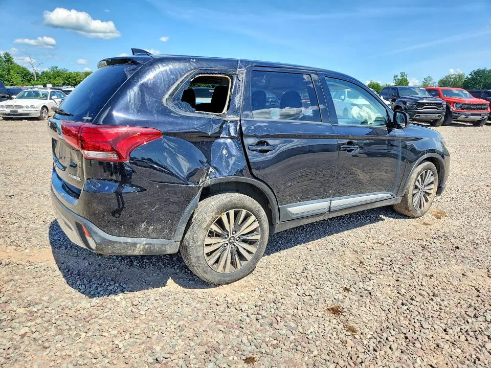 2019 MITSUBISHI OUTLANDER SE  