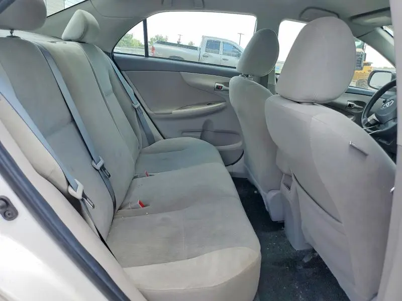 2012 TOYOTA COROLLA LE  