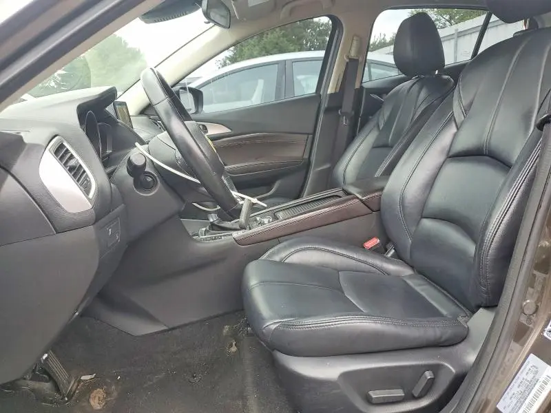 2017 MAZDA 3 TOURING  