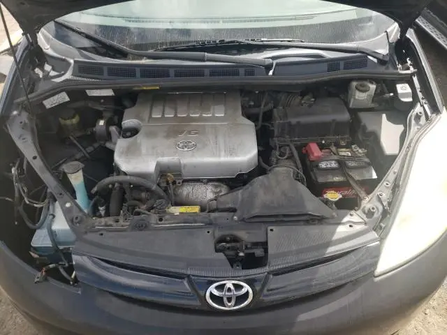 2010 TOYOTA SIENNA CE  