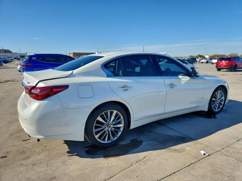 2024 INFINITI Q50 LUXE  