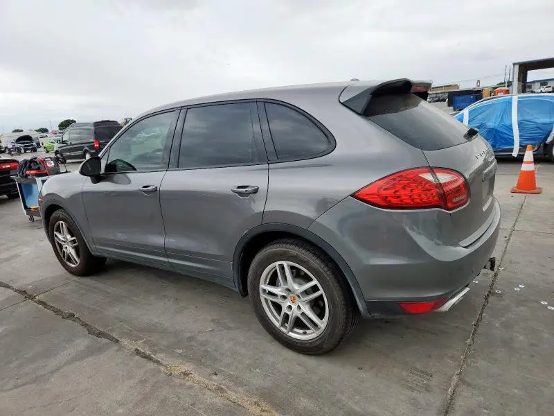 2013 PORSCHE CAYENNE   