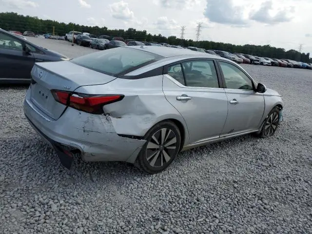2022 NISSAN ALTIMA SV  