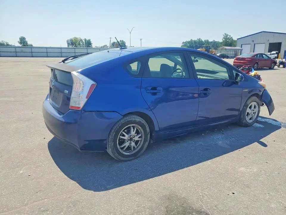 2010 TOYOTA PRIUS II  