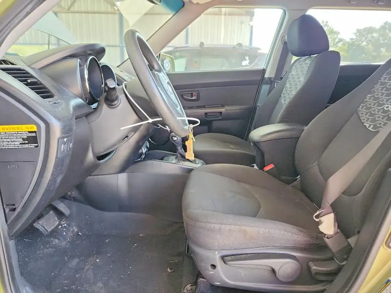 2011 KIA SOUL +  