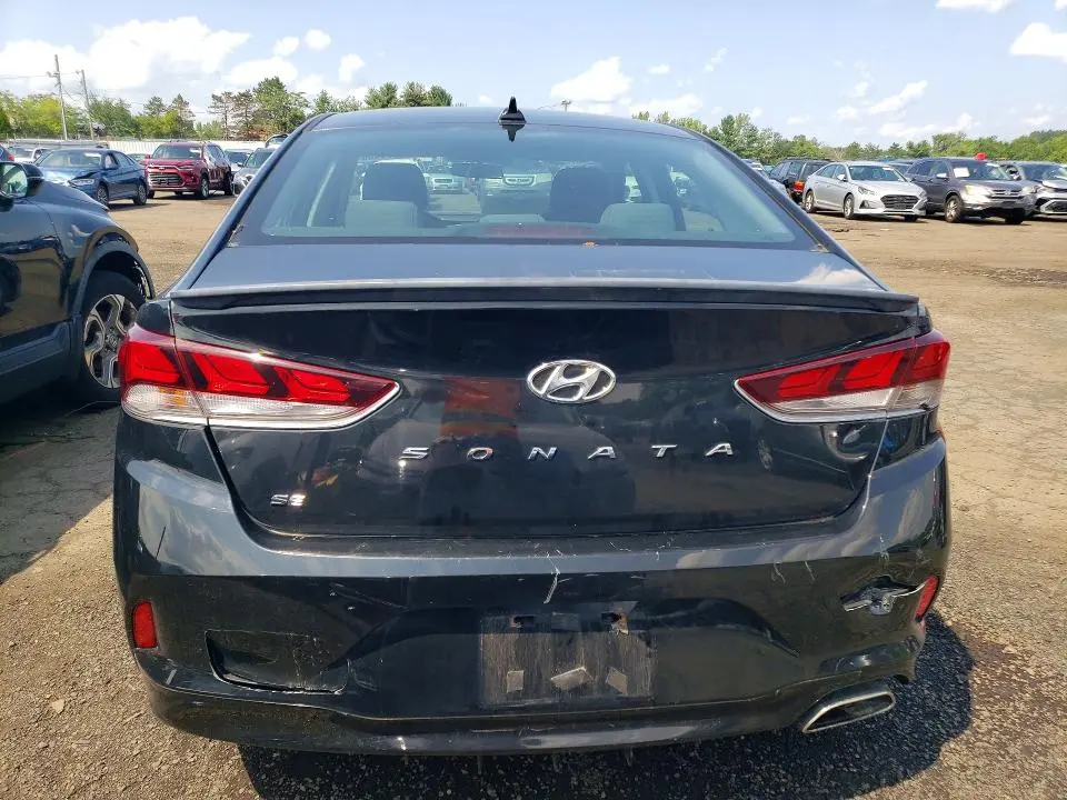 2018 HYUNDAI SONATA SE  