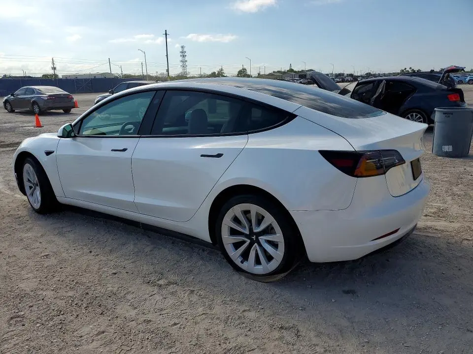 2022 TESLA MODEL 3   