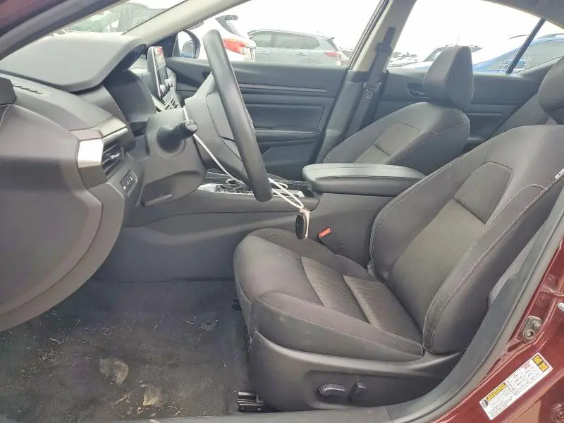 2024 NISSAN ALTIMA SV  