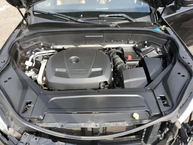 2018 VOLVO XC90 T6