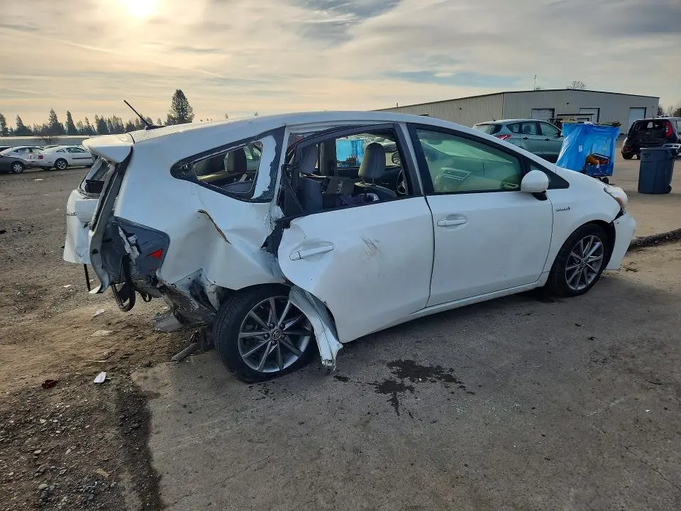 2016 TOYOTA PRIUS V FIVE  