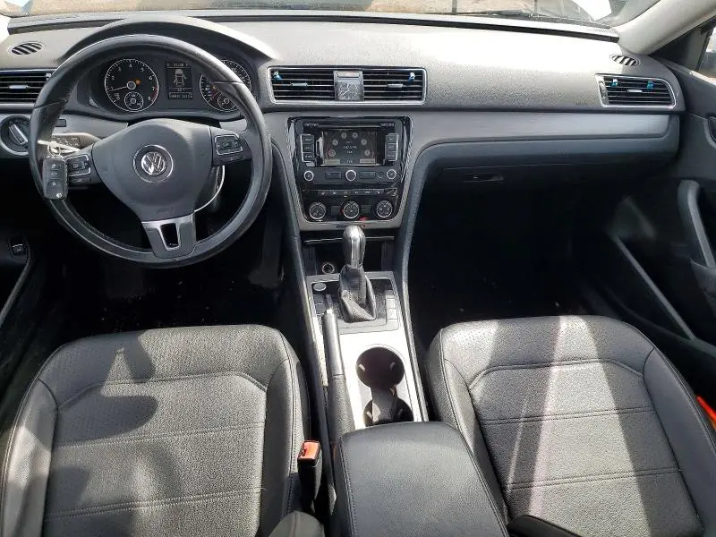 2014 VOLKSWAGEN PASSAT SE  