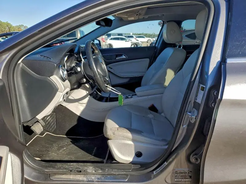 2015 MERCEDES-BENZ GLA 250  