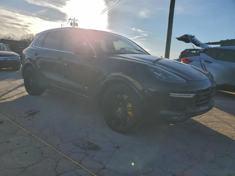 2016 PORSCHE CAYENNE TURBO  
