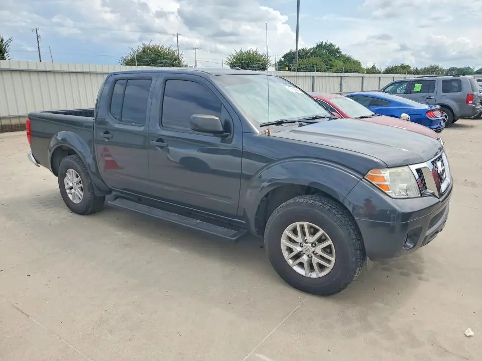 2015 NISSAN FRONTIER   