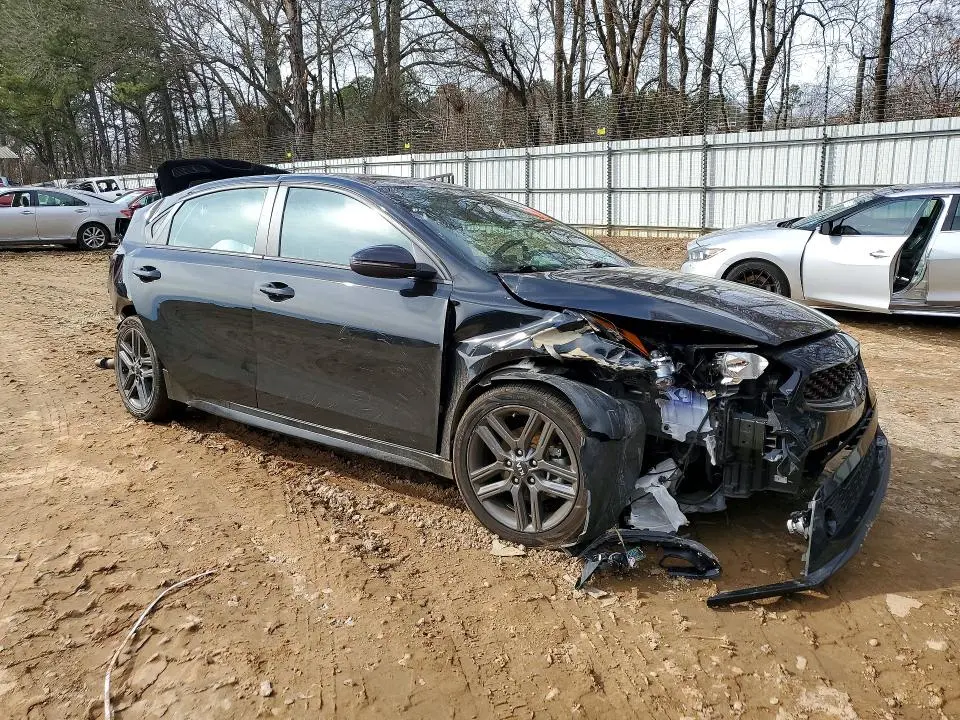 2021 KIA FORTE GT LINE  