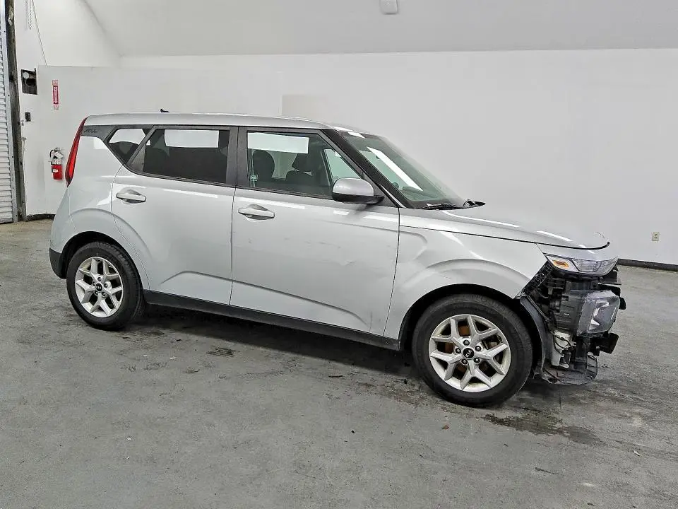 2021 KIA SOUL S  