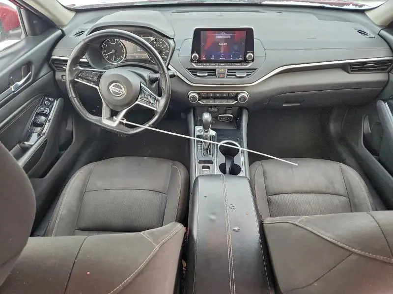 2022 NISSAN ALTIMA SV  