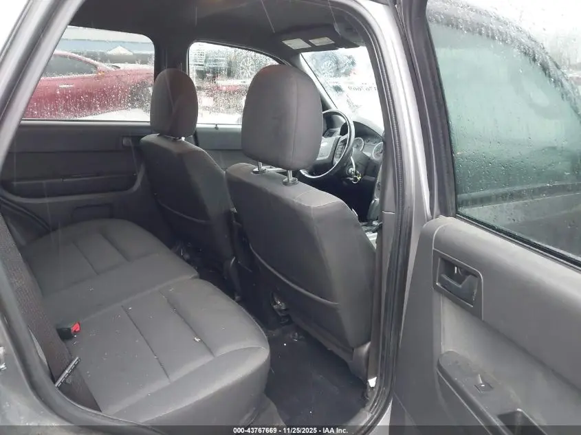 2010 FORD ESCAPE XLT