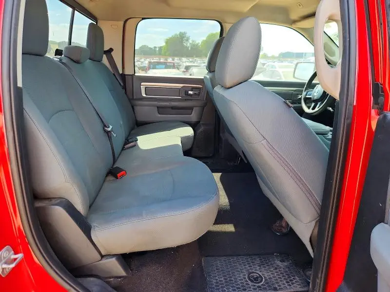 2017 RAM 1500 SLT  