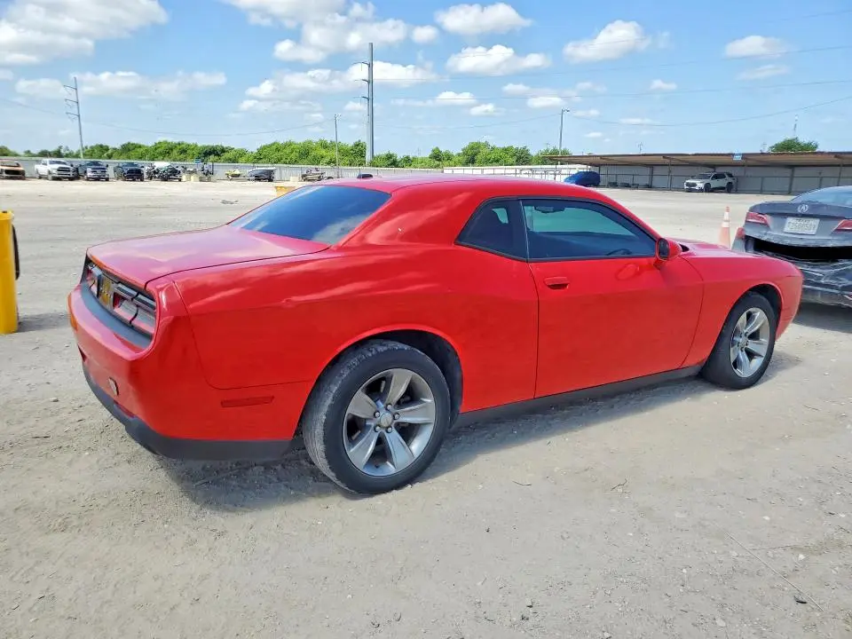 2015 DODGE CHALLENGER SXT  