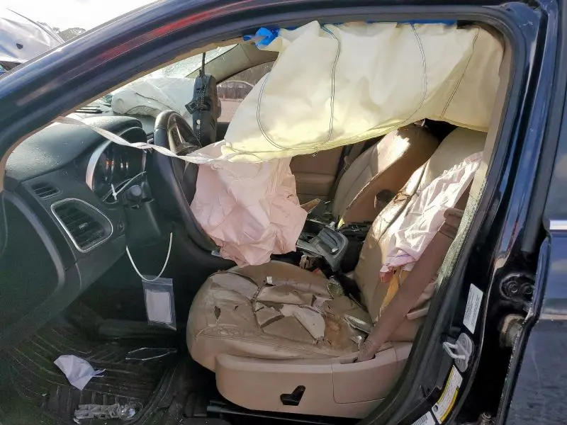 2011 CHRYSLER 200 LIMITED  