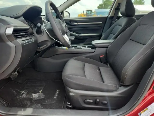 2023 NISSAN ALTIMA SV  