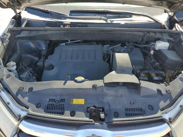 2015 TOYOTA HIGHLANDER XLE  
