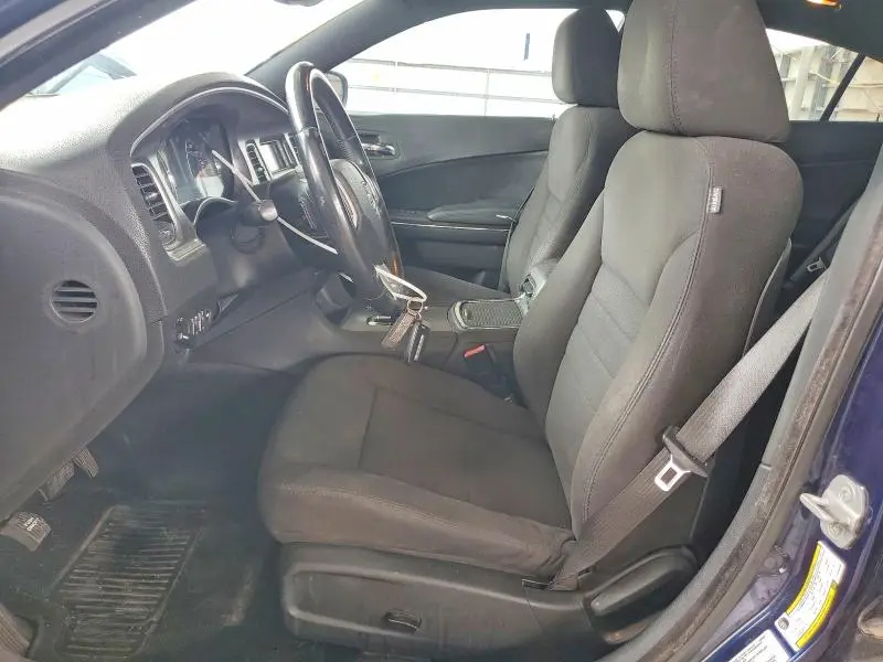 2013 DODGE CHARGER SE  