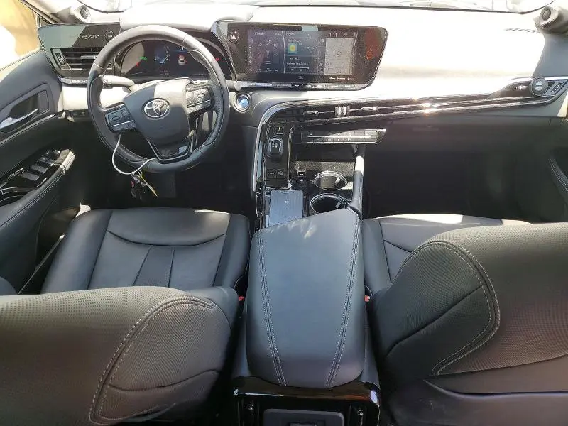 2022 TOYOTA MIRAI XLE  