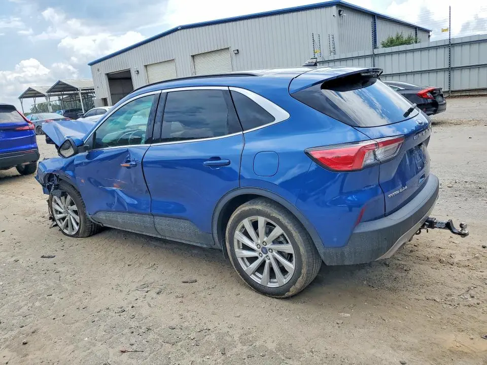 2022 FORD ESCAPE TITANIUM  