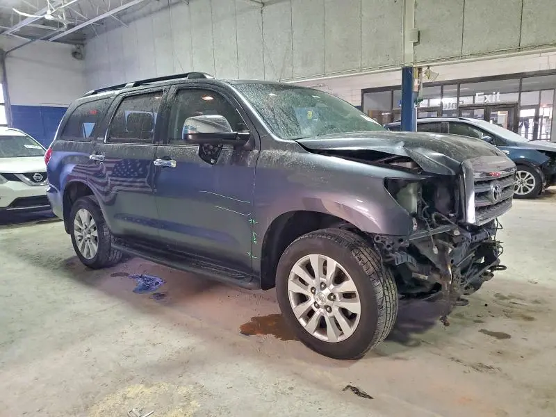 2017 TOYOTA SEQUOIA PLATINUM  