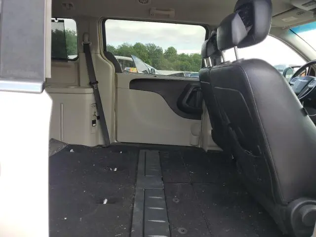 2013 CHRYSLER TOWN & COUNTRY TOURING  