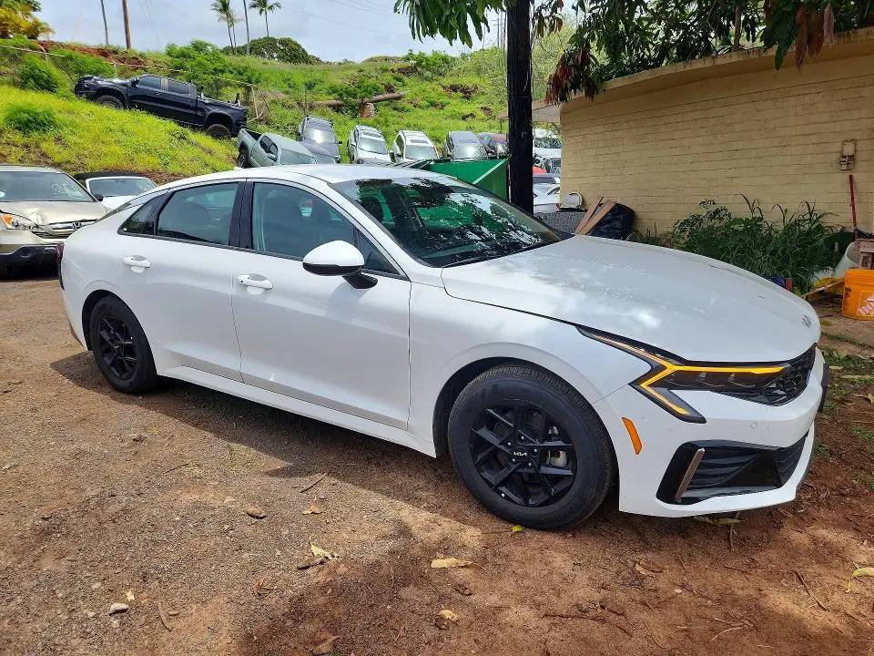2025 KIA K5 LXS  
