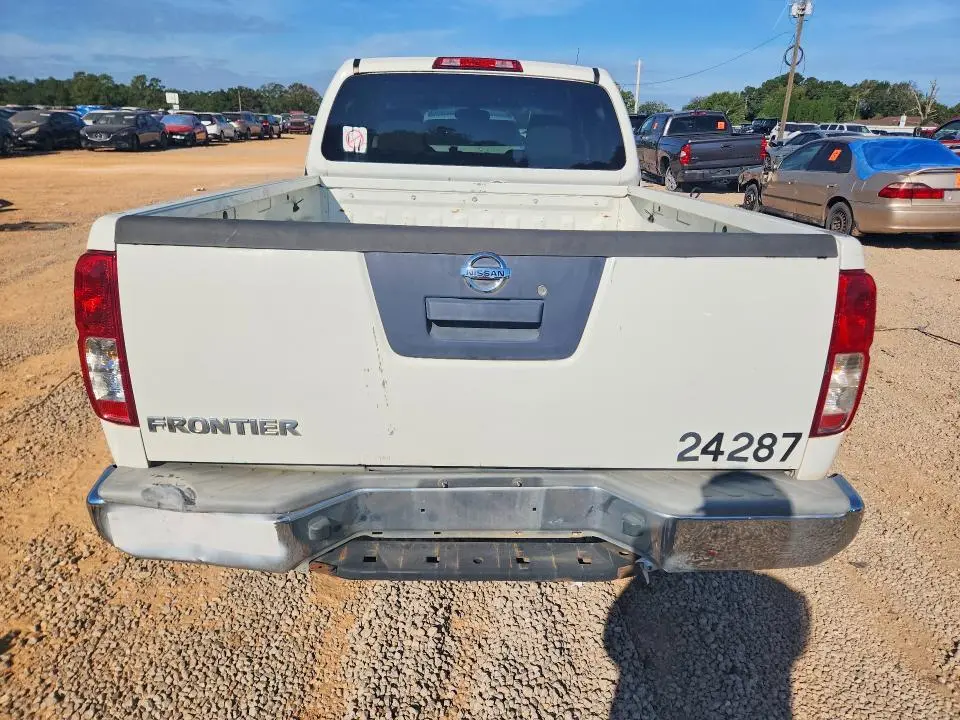 2016 NISSAN FRONTIER S  