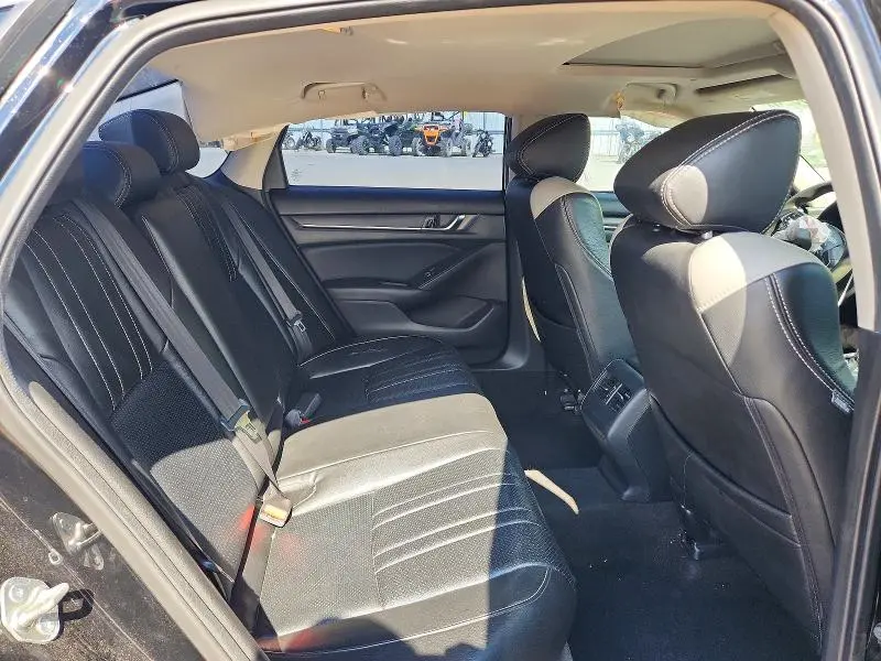 2018 HONDA ACCORD EX  