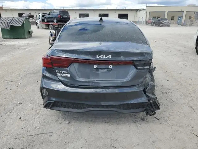 2024 KIA FORTE LX