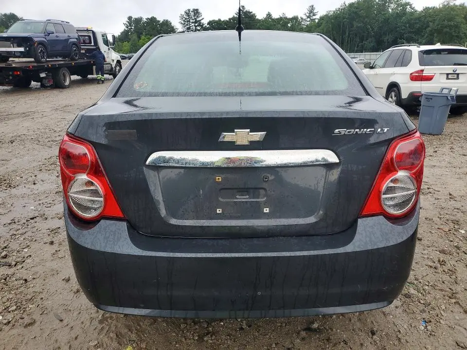 2014 CHEVROLET SONIC LT  