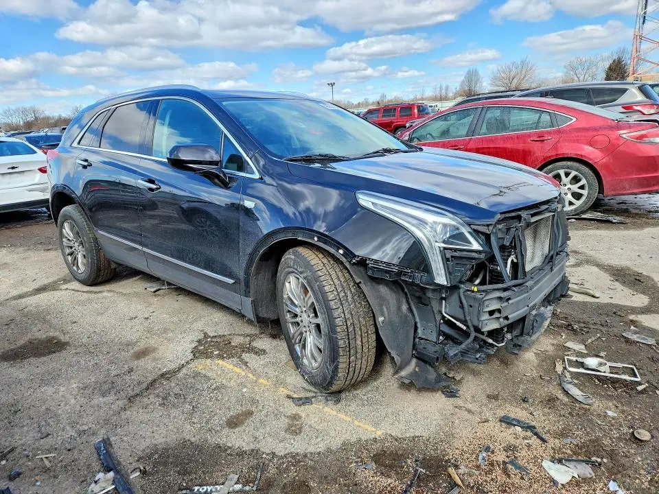 2017 CADILLAC XT5 LUXURY  