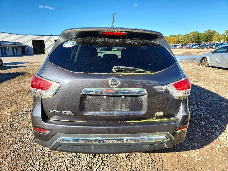 2014 NISSAN PATHFINDER S  