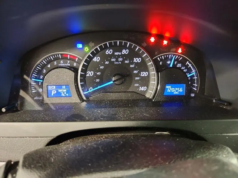 2015 TOYOTA CAMRY LE  