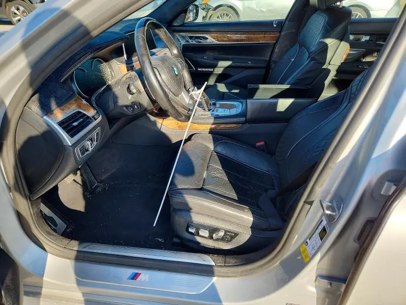 2018 BMW 750 I  
