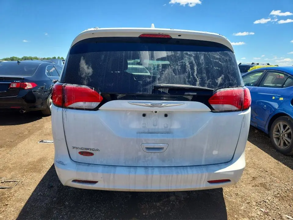 2017 CHRYSLER PACIFICA TOURING  