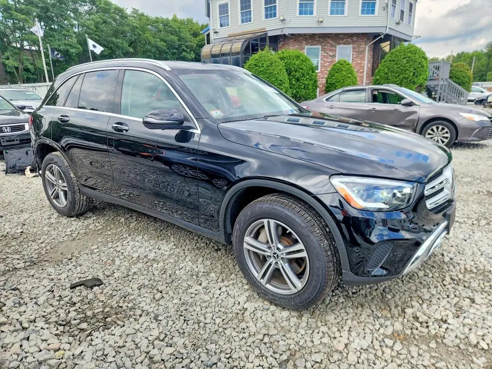2022 MERCEDES-BENZ GLC 300 4MATIC  